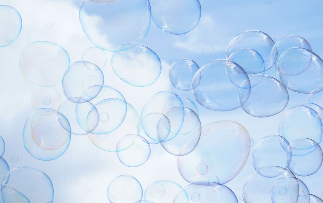 バフェット氏・FRB元議長が予言する過剰な未来相場